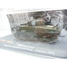 M4A3 Sherman 756th Tank Battalion 5th Army France 1945 - De Agostini 1:72