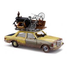 Busch 46858 H0 Mercedes-Benz W 123 Unverwüstlich