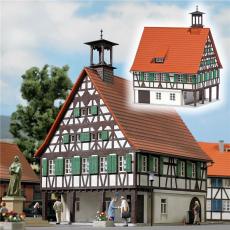 Busch 1598 H0 Rathaus 128 x 111 x 170 mm