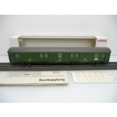 Märklin 4157 H0 Post-Gepäckwagen Post mrz 35067 der Bundespost mit Posthorn grün