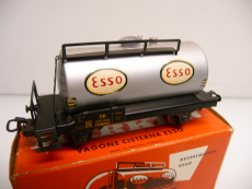Märklin H0 4501-4 Kesselwagen ESSO aus 1963 im roten Originalkarton