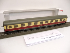 Märklin 43852 H0 Schnellzugwagen Avmz 111 rot/beige der DB Epoche IV TOP in OVP