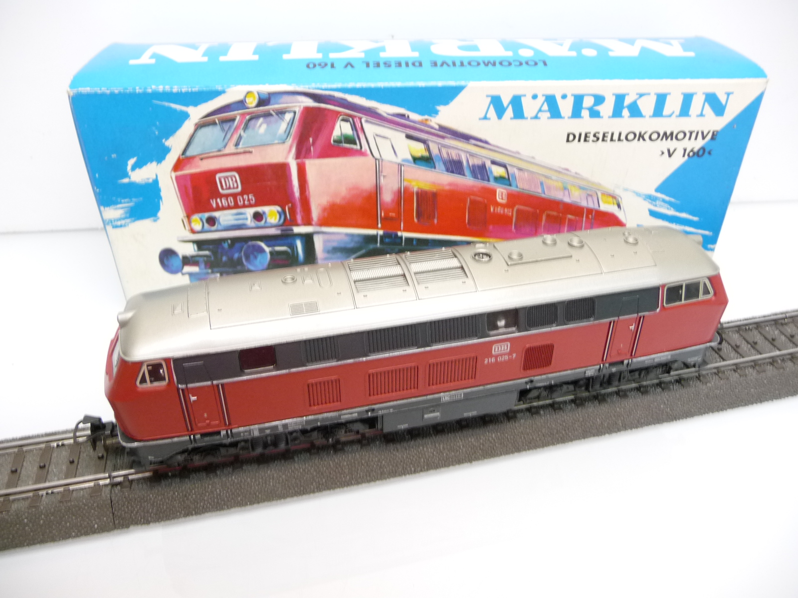 【ヴィンテージ】MARKLIN DB 216 025-7 ディーゼル機関車 ヴィンテージ】MARKLIN DB 216 025-7 ディーゼル機関車