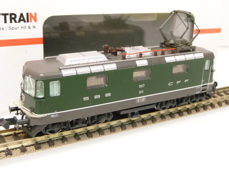 Hobbytrain H3024 N Elektrolok Re 4/4 II der SBB grün Epoche V TOP in OVP