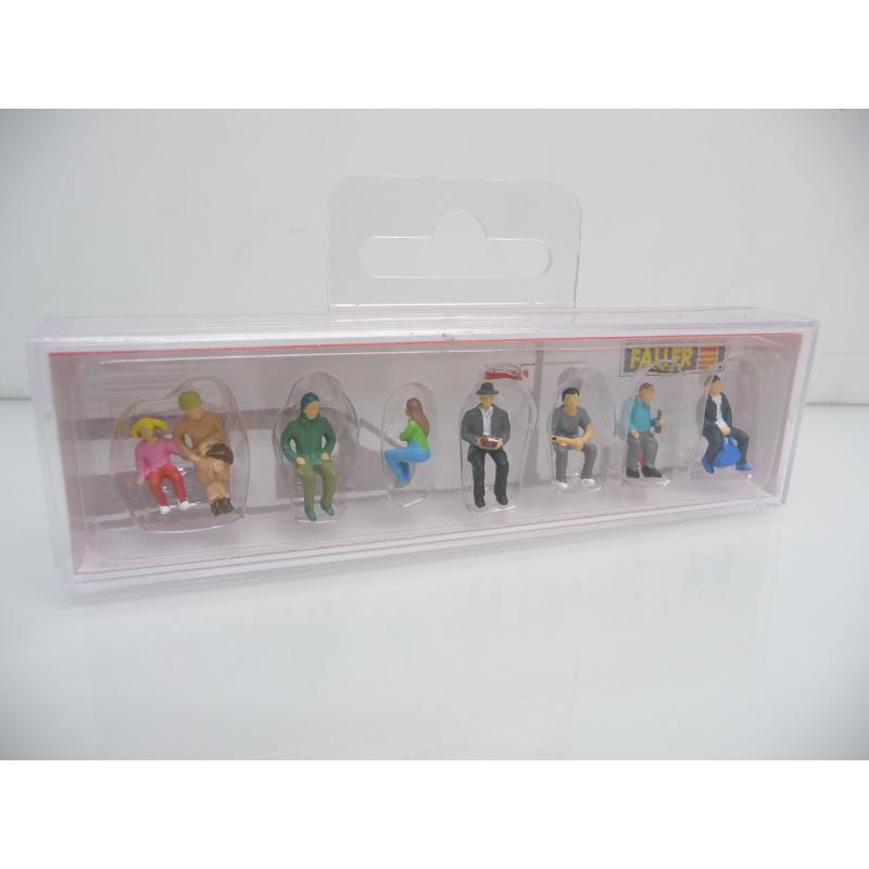 Faller 151617 H0 8 Sitzende Fahrgäste