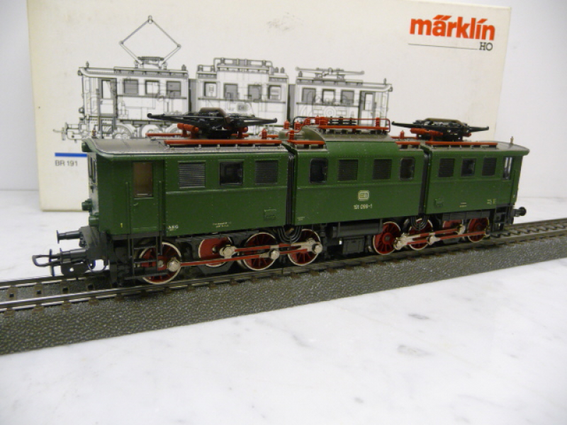 3329 Elektrolokomotive Baureihe 191 099-1 der DB Epoche III vollmetall - Märklin H0