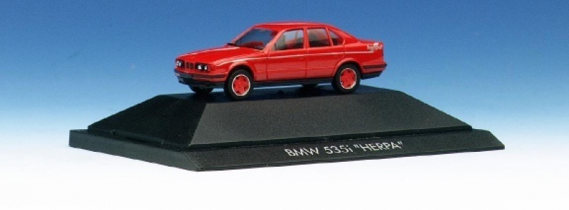Herpa H0 181112 BMW 535i rot in PC