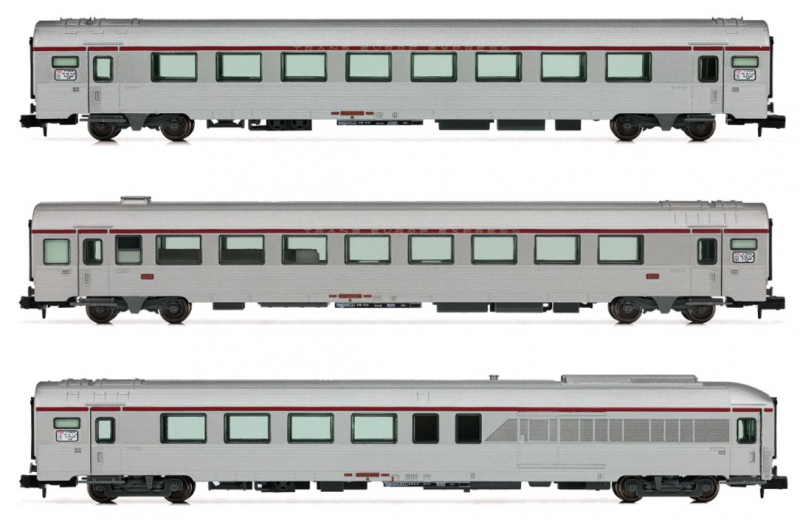 Arnold HN4441 N 3-tlg. Set TEE Reisezugwagen „Cisalpin Mailand - Paris in silberner Lackierung SNCF Ep. IV