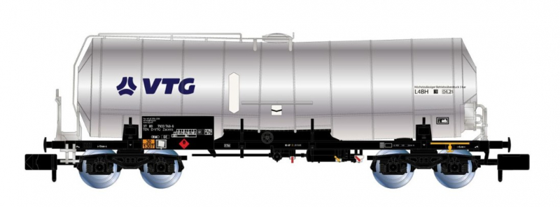 Arnold HN6630 Spur N 4-achs. isolierter Kesselwagen in Chrom-Lackierung „VTG Ep. VI