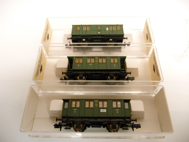 Fleischmann 8057 + 8058 + 8059 N 3-teiliger Personenzug der DRG grün  TOP in OVP