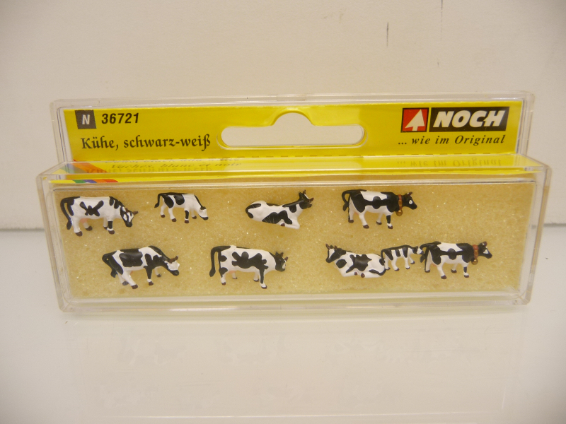 Noch 36721 N Kühe schwarz - weiss Set mit 9 bildschönen Kühen