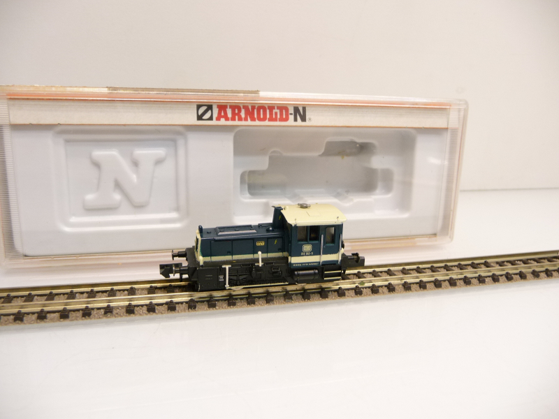 Arnold 2070 N Diesellokomotive Köf BR 332 türkis der DB Epoche IV TOP in OVP