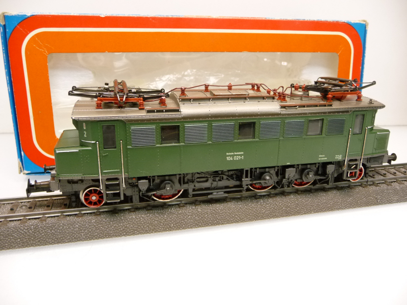 Märklin 3049 H0 Elektrolok BR 104 der DB grün Epoche IV DIGITAL TOP in OVP
