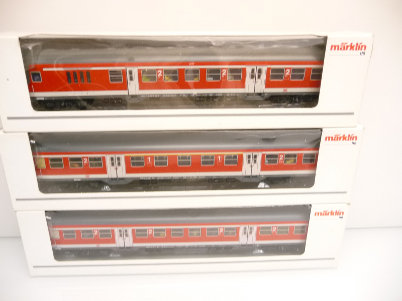 Märklin 42551 + 42561 + 42571 H0 Nahverkehrszug der DB AG rot Epoche V TOP in OVP