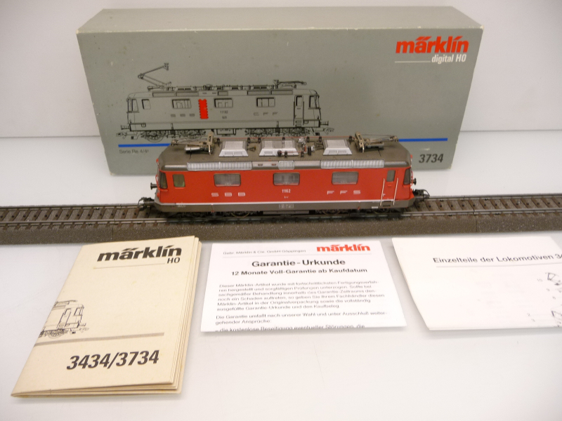 Märklin 3734 H0 Elektrolok Re 4/4 II der SBB rot Epoche V DIGITAL in OVP