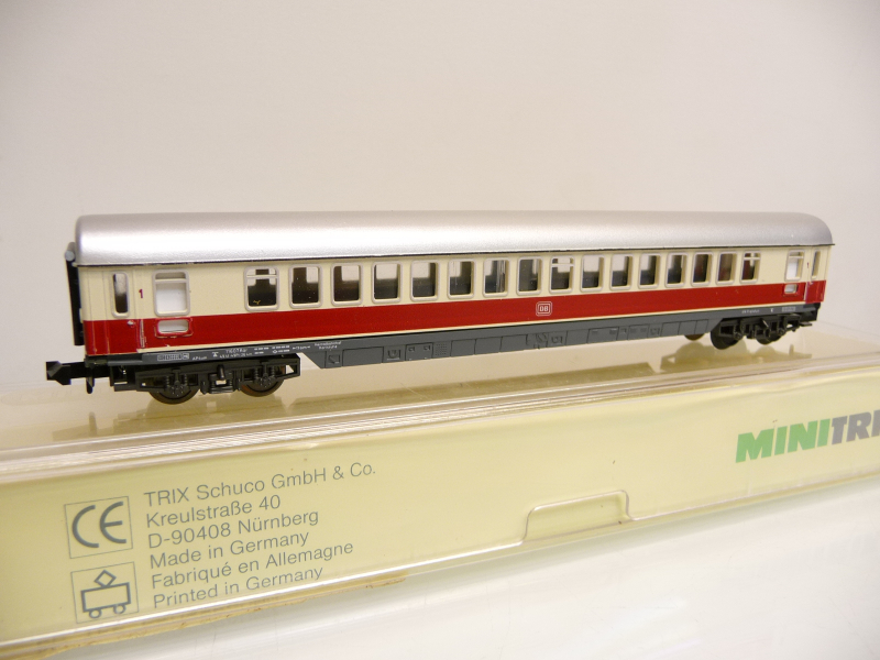 Minitrix 13016 N Grossraumwagen 1. KL TEE / IC der DB 11607 Kar beige / rot  TOP in OVP