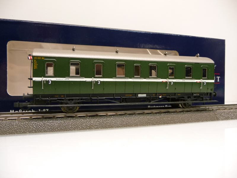 Liliput L334035 H0 Personenwagen 3. KL. Ctr-21 m Traglastabteil DB + Innenbel + Schlußl 2L=