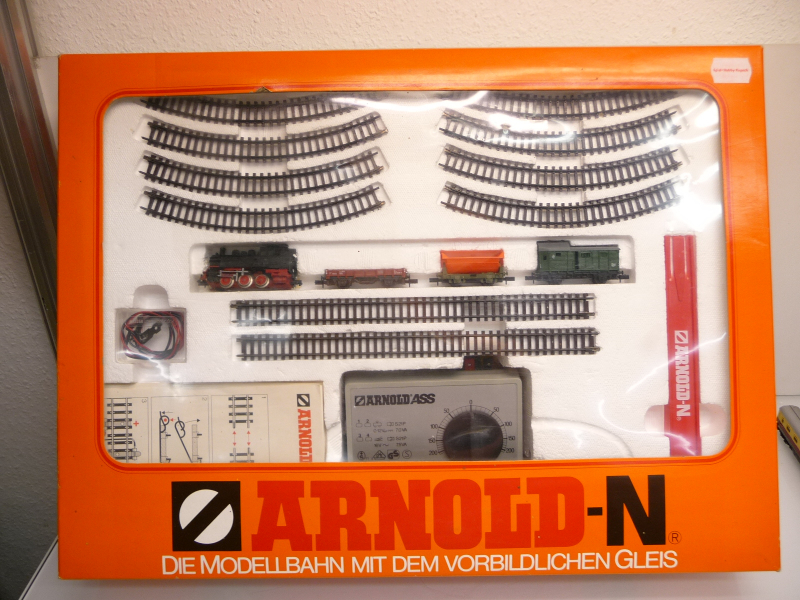 Arnold 0111A N Startset Güterzug der Epoche III mit Gleisoval TOP in OVP