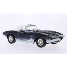 MotorMax 73102 - 1:18 Chevrolet Mako Shark 1961 Die-Cast Collection