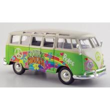 Maisto 1:24 MAI32301GREEN VW T1 Samba Bus, hellgrün/Dekor Hippie Line