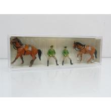 Preiser 10390 H0 Mounted police 2 horses 2 police officers