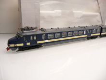 Piko 57370 H0 Hondekop Benelux NMBS 220901 Epoche III - 3L~ AC DIGITAL für Märklin - NEU