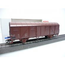 Märklin 4701 H0 Gedeckter Güterwagen der DR 100 8066-5 braun