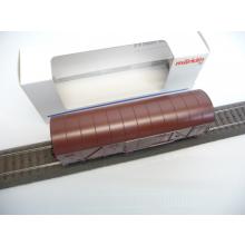 Märklin 4701 H0 Gedeckter Güterwagen der DR 100 8066-5 braun