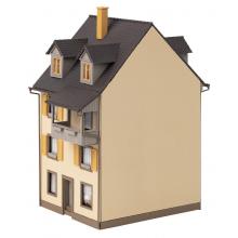 Faller 130692 H0 Altstadthaus mit Bretterzaun 168 x 119 x 150 mm Ep. III