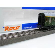 Roco 45645 H0 passenger car of the DR A4üe Ep. III 1st class 240-003 green