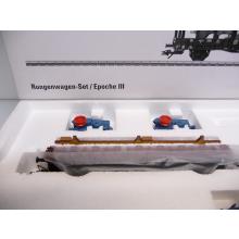 Märklin 46400 H0 Rungenwagen-Set DB 3-teilig beladen mit 6 LANZ Traktor Modellen