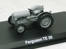 02871 - Ferguson TE20 Traktor Schuco 1:43
