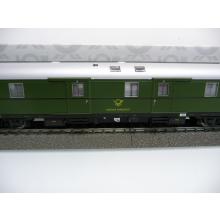 Dingler H0 Bahnpostwagen / Personenwagen der Deutschen Bundespost 5901 Post4e grün