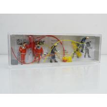 Preiser 10625 H0 modern firefighters with lots of equipment
