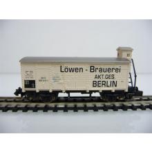 Arnold N 4129 thermal protection wagon with Brhs 2-axle LÖWEN-BRAUEREI BERLIN