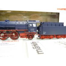 Märklin 3097 H0 Dampflokomotive mit Schlepptender BR 03 der DB mit Licht
