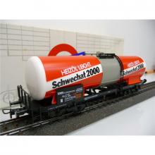 Liliput 258 18 H0 tank car SCHWECHAT 2000 of the ÖBB 785 0 008-2 red