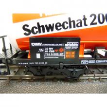 Liliput 258 18 H0 Kesselwagen SCHWECHAT 2000 der ÖBB 785 0 008-2 rot
