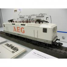 Märklin 3441 H0 electric locomotive BR 143 of the DR AEG Digital MHI special model