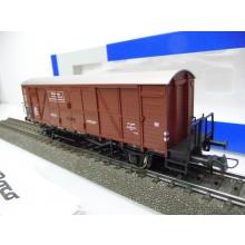 Roco 66251 H0 Gedeckter Fährbootwagen mit Bremserbühne der DB Ep. III Gbh 21 braun
