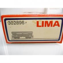 Lima 302896 H0 freight car of the SBB JURACEMENT WILDEGG brown