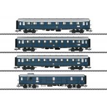 Märklin 42228 H0 Schnellzugwagen-Set Hechtwagen blau zur BR E 17 Ep. III