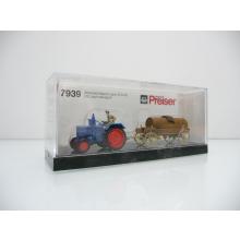 Preiser 17939 H0 Ackerschlepper Lanz D 2416 blau mit Jachewagen