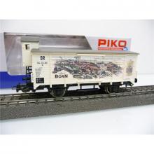 Piko 54447 H0 Gedeckter Güterwagen G02 mit Bremserhaus DR Born Senf Epoche III
