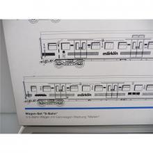 Märklin 4390 H0 3-teiliges S-Bahn Wagen-Set der DB mit Lichtwechsel MHI