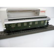 Märklin 43040 H0 Drehgestellwagen Langenschwalbacher Bauart der DB 1./2. Kl. grün DB