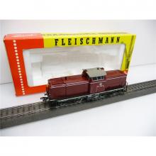 Fleischmann 4230 H0 Diesellokomotive BR 212 der DB Ep. IV rot DEFEKT mit OVP