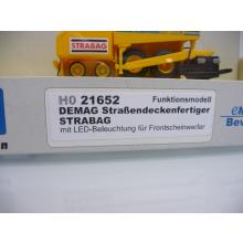 Viessmann 21652 H0 DEMAG Straßendeckenfertiger STRABAG mit LED Beleuchtung