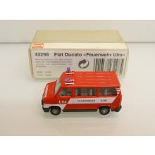 Busch 43298 H0 Fiat Ducato Feuerwehr Ulm  90er Jahre  wie Neu in OVP