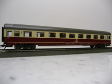 4247 Personenwagen creme / rot 1. Klasse TEE 61 80 19-90 567-7 Märklin H0